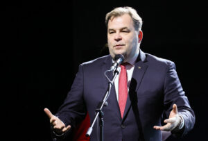 Read more about the article To koniec z Pocztą Polską jaka znamy. Zacznie się od zwolnień.